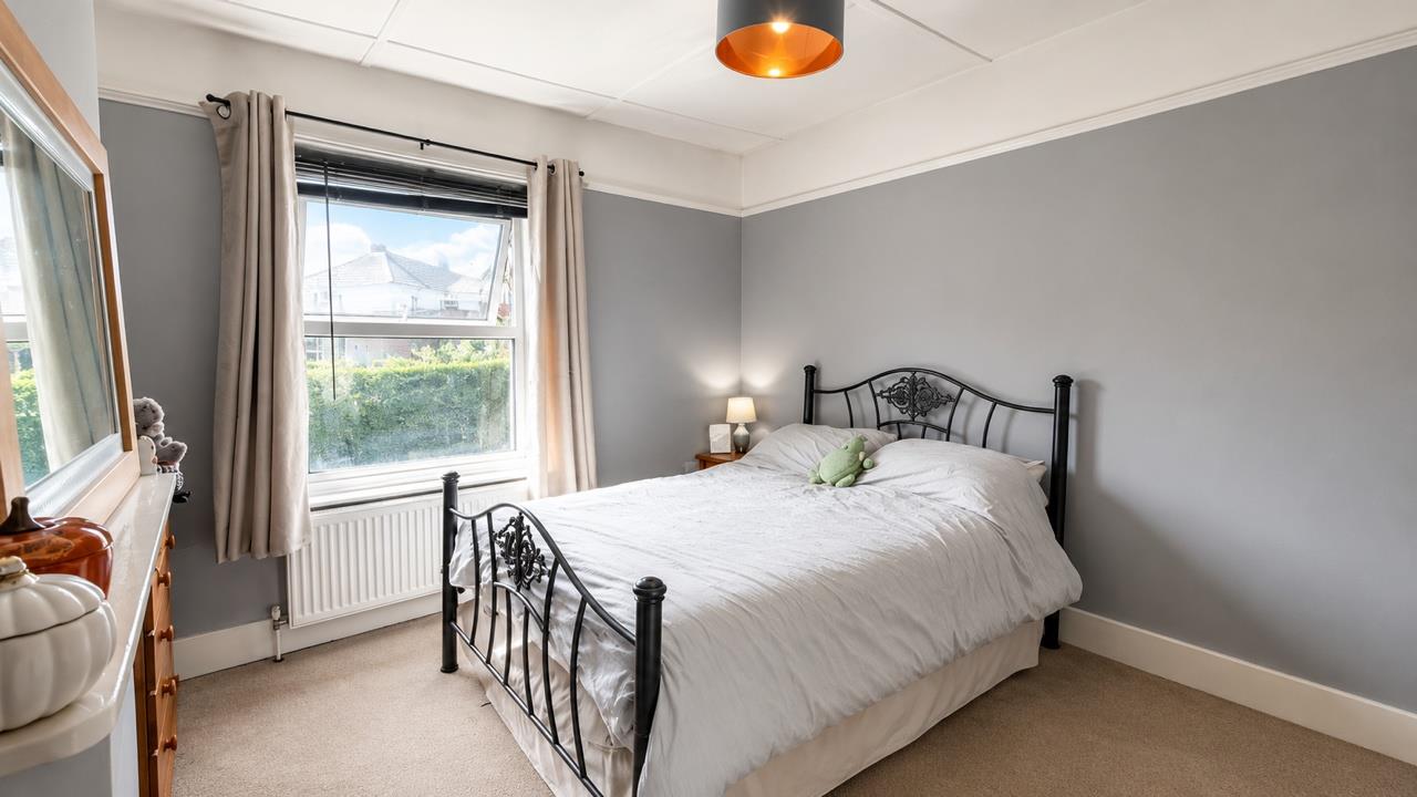 2 bed property in Old Church Road, St. Leonards-On-Sea